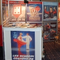 stand2.jpg